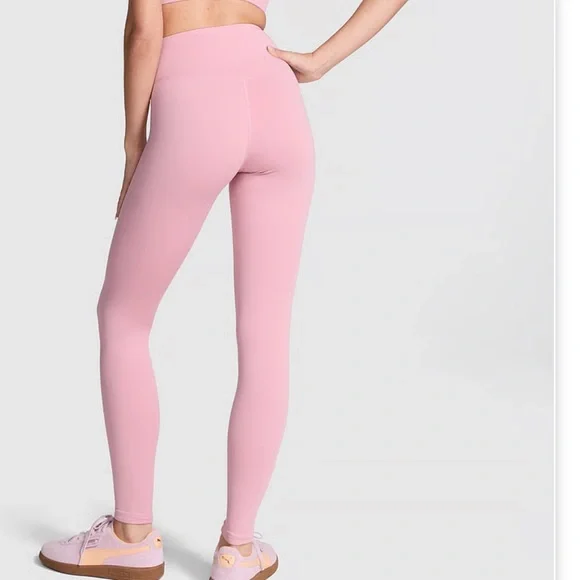 🎀Pink vs high rise relay legging - Picture 2 of 7